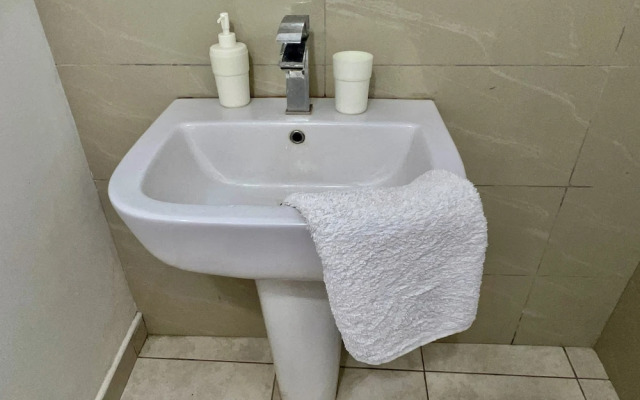 Beautiful one bed Apartment in Tema, Community 6