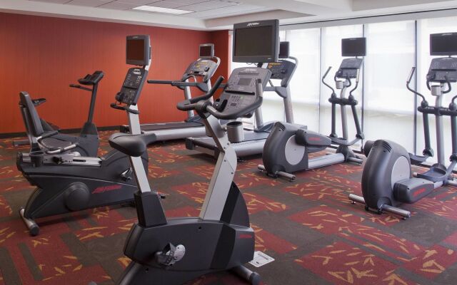 Courtyard by Marriott Charlotte Airport North