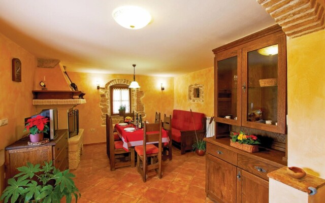 Beautiful Home in Krnica With Wifi and 2 Bedrooms