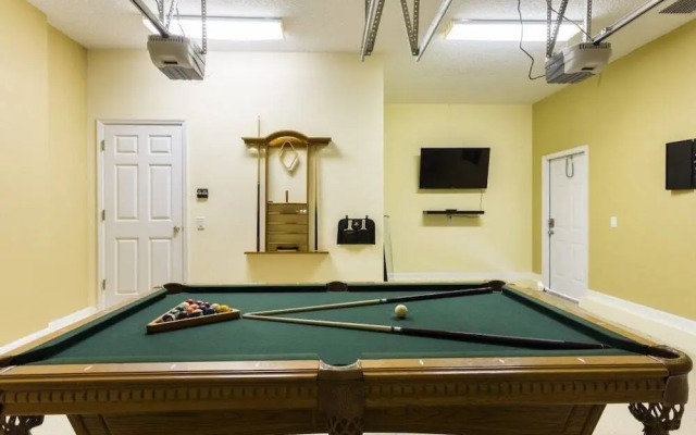 Villa W208 Gathering