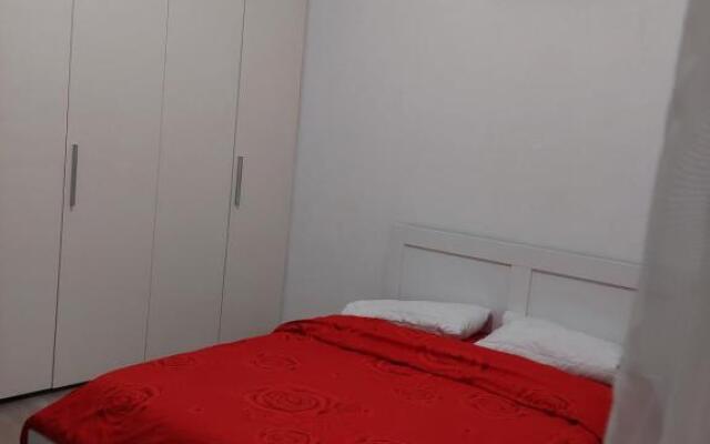 White house 3 bedroom City Center