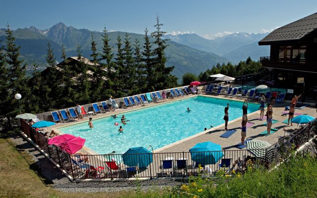VVF Les sittelles à Montalbert