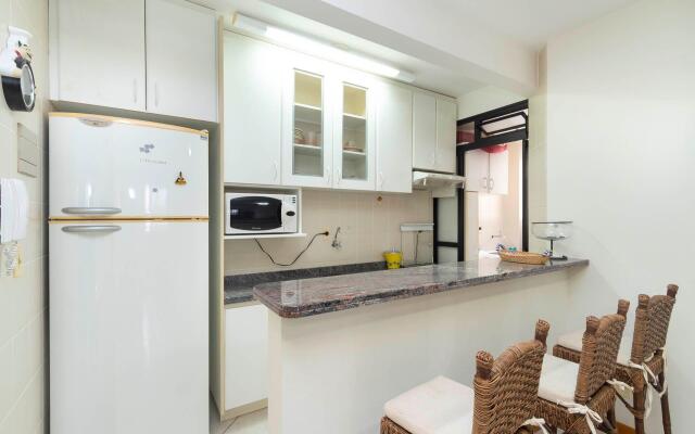 Aluguel Apartamento 2 quartos 100m Mar Bombas/SC