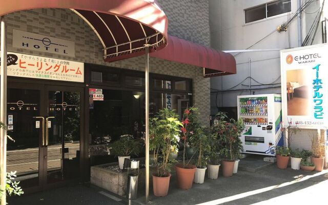 E Hotel WARABI
