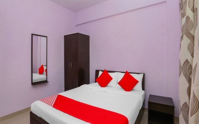 OYO 18600 Krish Lakeside Comforts