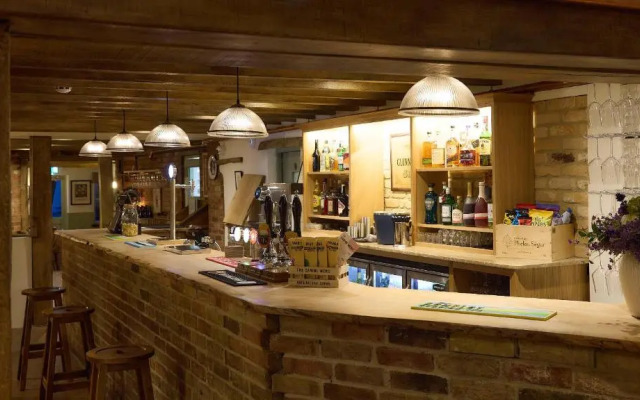 The Bat & Ball Inn
