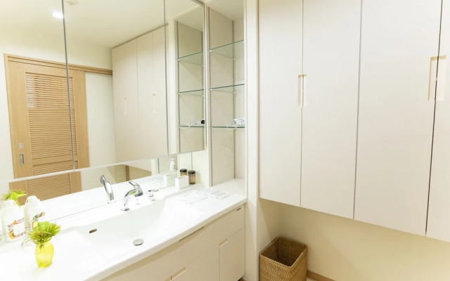 La Hacienda Marina Bay Chatan