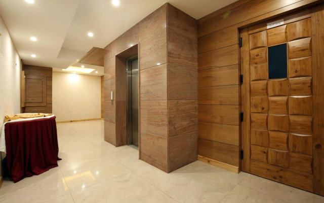Mint Hotel Premia