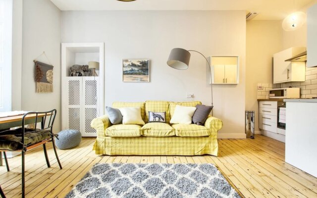 Georgian Apartment In City Centre Locals Favourite Neigbourhood