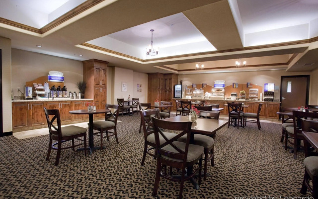 Holiday Inn Express & Suites Silt-Rifle by IHG