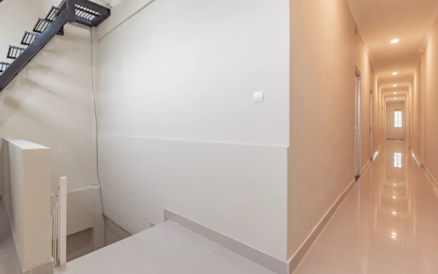 RedDoorz Plus @ Bagusrangin Street 2