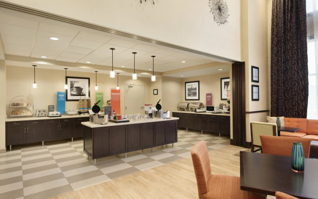 Hampton Inn & Suites Philadelphia Montgomeryville