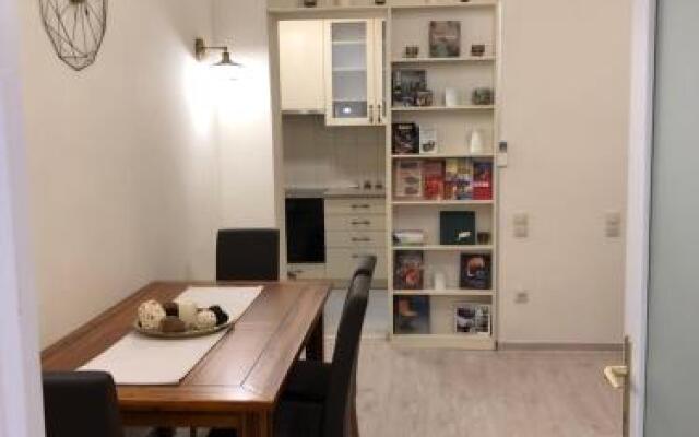 Goldcentral Apartment