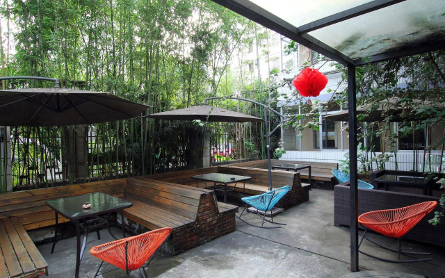 Wada Hostel