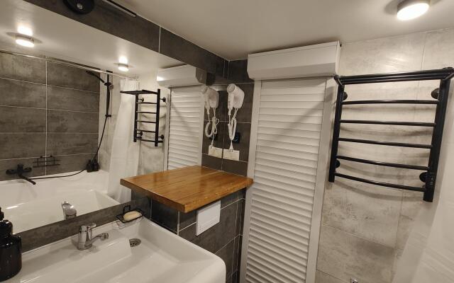ZenApart on 5 Hotel Street