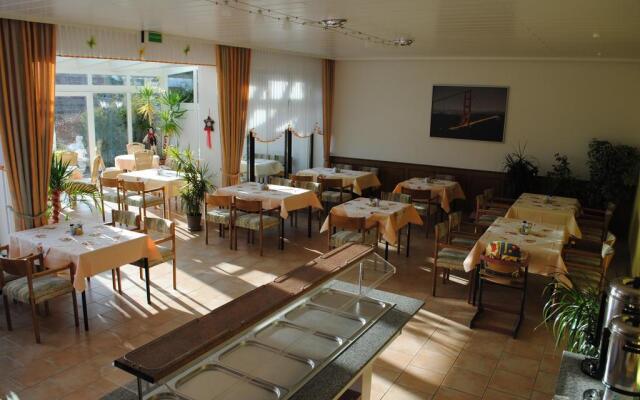 Standard Double Room - Panorama Hotel Pension Frohnau