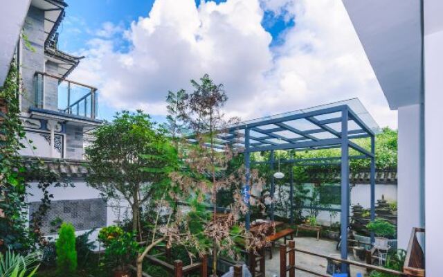 Floral Hotel ·Dali  Meiting Private Hotel(Dali University store)