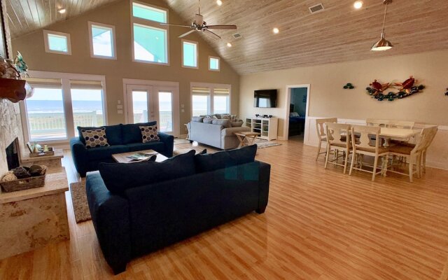 Gulf Pearl by RedAwning