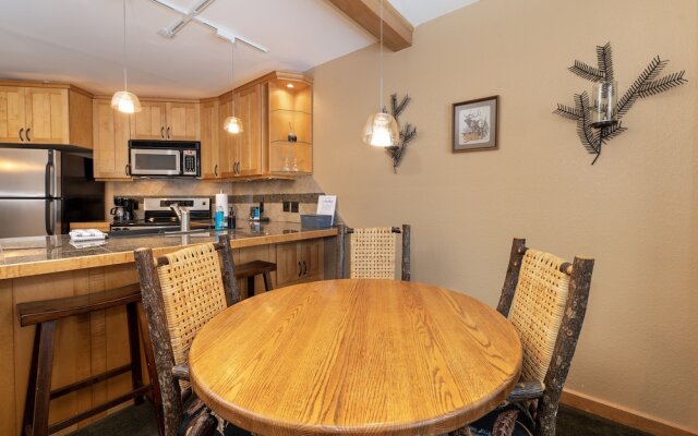 Iron Horse C5083 Studio Bedroom Condo by RedAwning