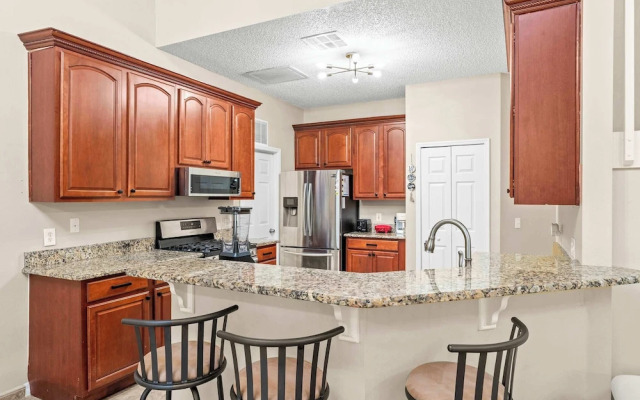 Jasmine Breeze Home for 12