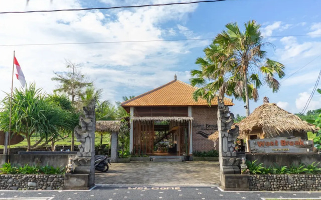 West Break Bali Medewi