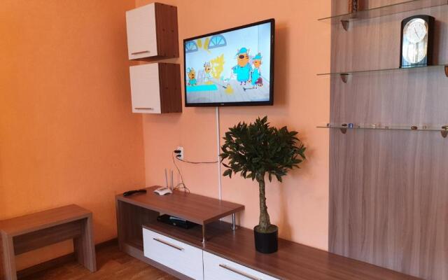 Apartment naprotiv Dvortsa Sporta na Nazarbaeva 1