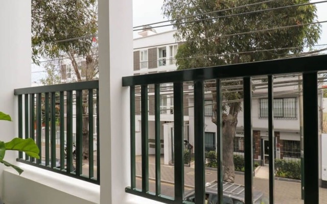 w Fantastic 2BR in the Heart of Barranco