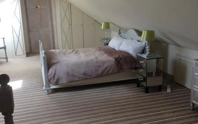 Abbey Lodge Bed And Breakfast