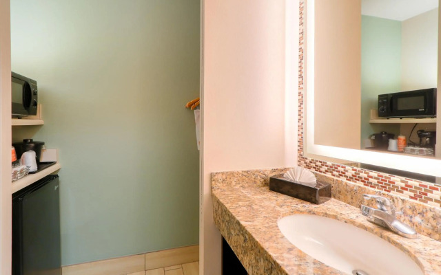 Quality Inn Near the Island Pigeon Forge