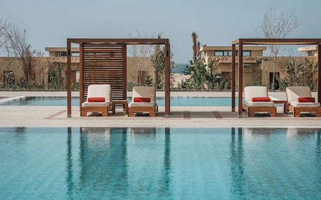 Sakhra  & Spa, Almaza Bay