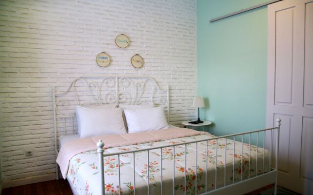 Sweet Peach House