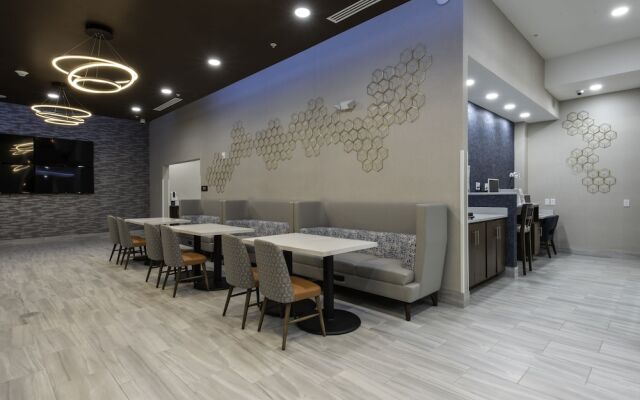 Comfort Suites Greenville Airport