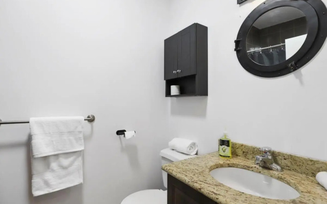 M11 The Star Wars Suite 3BR Downtown