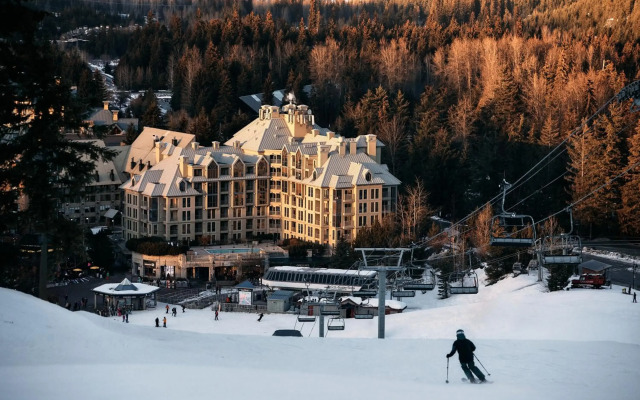 Pan Pacific Whistler Mountainside