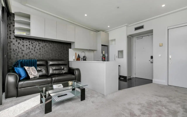 Penthouse Premier