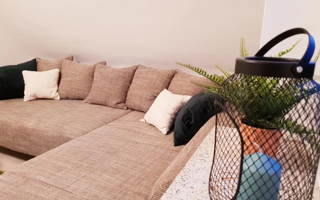 25mn to HH-2BR Kitchen&Netflix