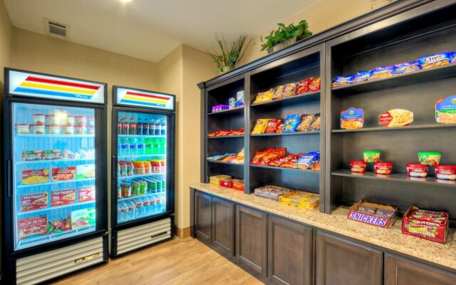 Holiday Inn Express & Suites Granbury by IHG