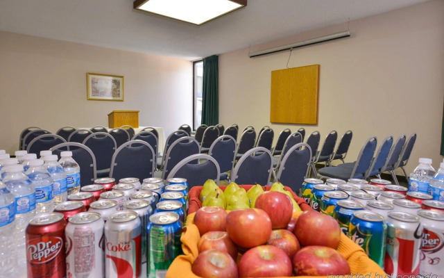 Greenstay Hotel & Suites