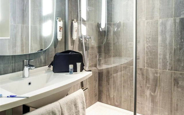 ibis Sens Hotel