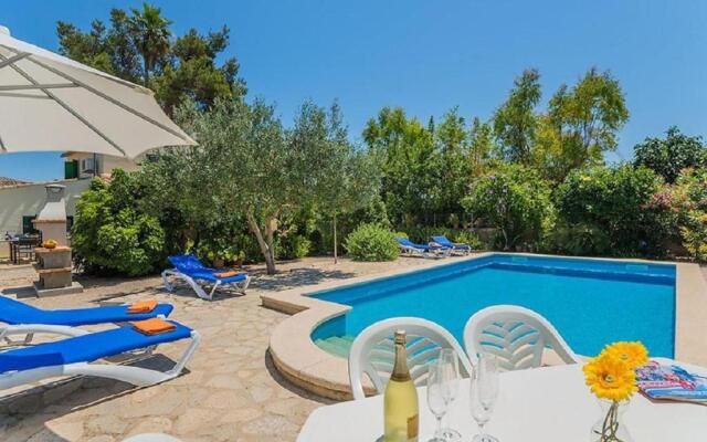 Ca n Tres Cames Cuxach de n Joan