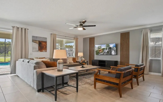 Storey Lake 10br Home Pool/spa/game Room,greenview