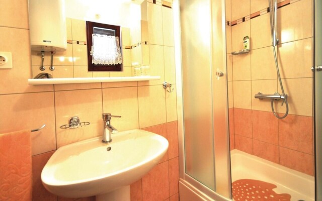 Stunning Home in Lokva Rogoznica With 5 Bedrooms, Wifi and Outdoor Swimming Pool