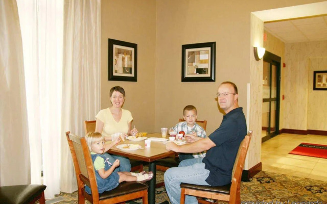 Hampton Inn & Suites Lino Lakes