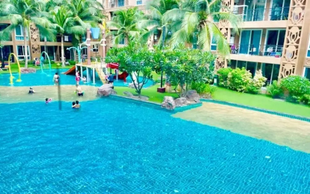 Pool View Nice Cool One Bedroom With 2 Large Beds