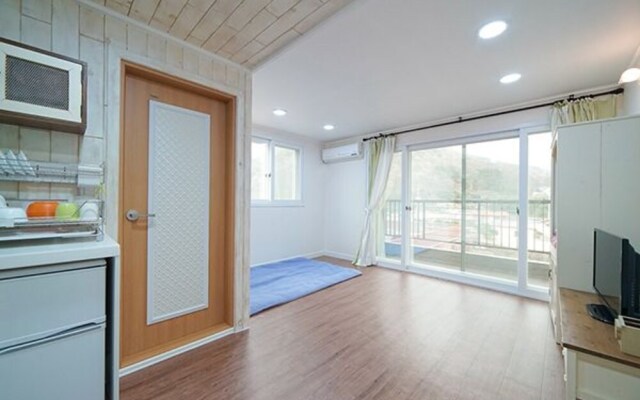 Geoje Maru Pension