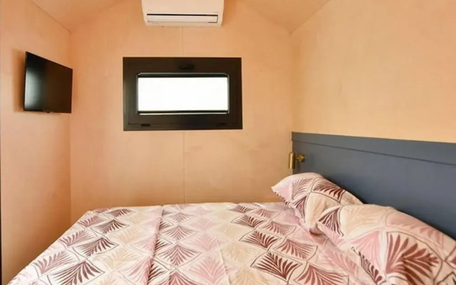 Gulet Tiny House Hotel