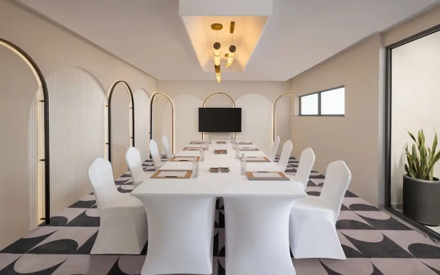 Courtyard By Marriott Goa Colva