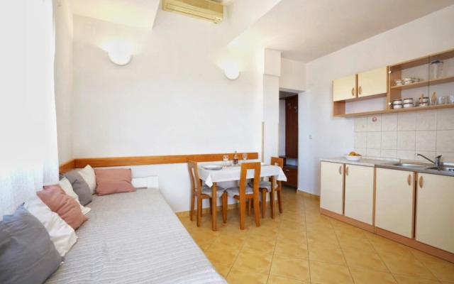 Jera - Barbecue and Free Berth for Boat - A2