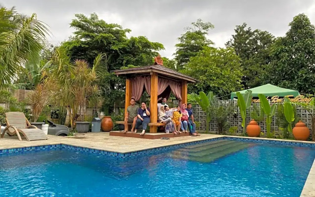 Embay House & Private Pool