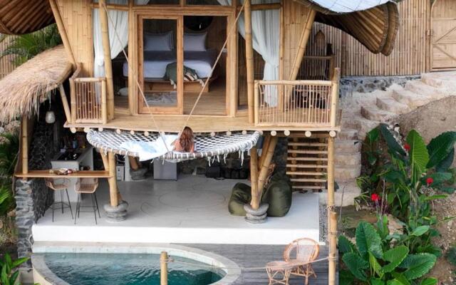 Kalma Bamboo Eco Lodge